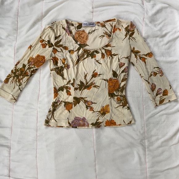 Dolce & Gabbana Tops - Dolce and gabbana 3/4 floral cinched shirt 24 hour price drop!!!!